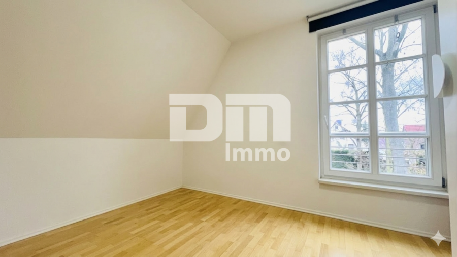 (R)eserviert!Modernisierte 1 bis 2 Familien Stadtvilla mit Maisonettewohnung in Traumlage - OG Maisonette Kind / Gäste / Büro